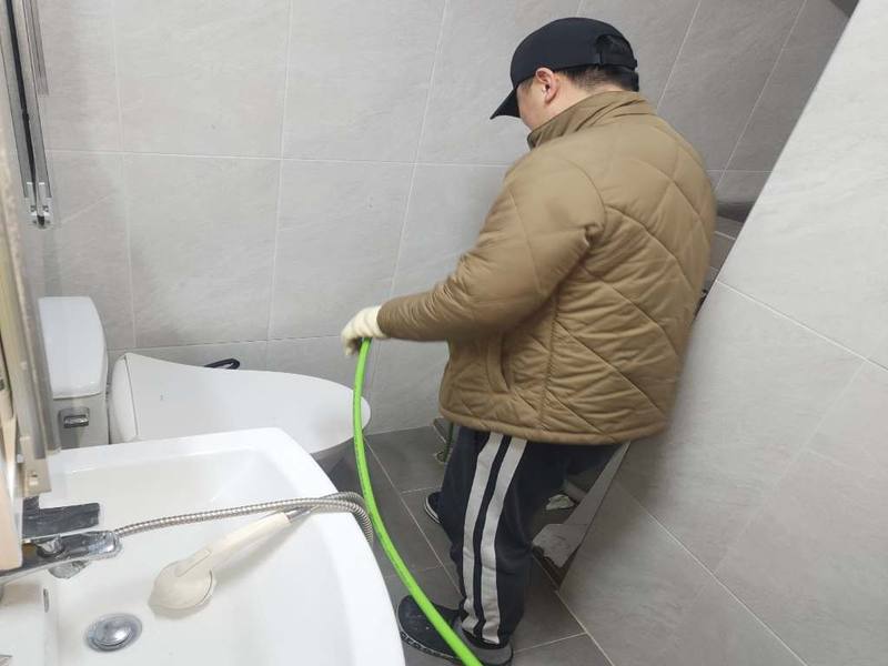 남동구 변기막힘 작업사례 5